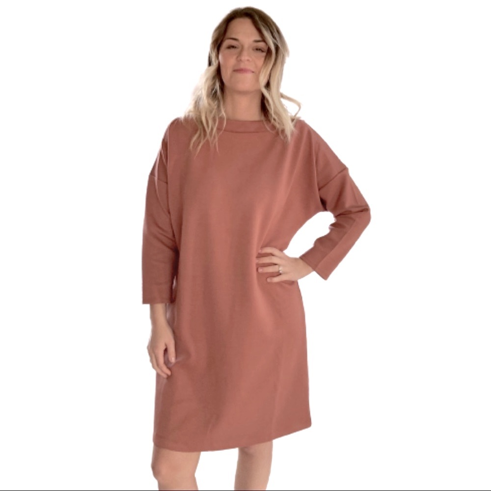 FOR CYNTHIA Boatneck Dolman Long Sleeve Knee Length Sweatshirt Dress NWT Medium